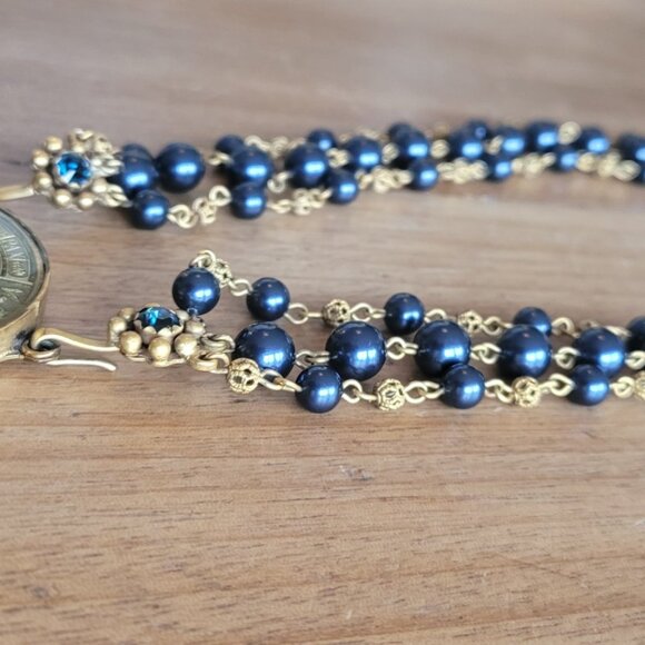 Virgins Saints & Angels Necklace with San Benito Coin - Picture 3 of 6